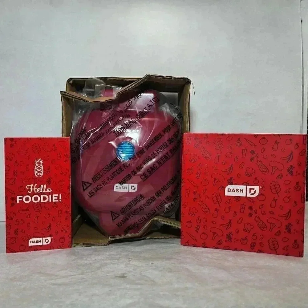 DASH Egg Bite Maker Fast Heating w/ 4 Silicone Molds & Recipe Guide NEW! Red